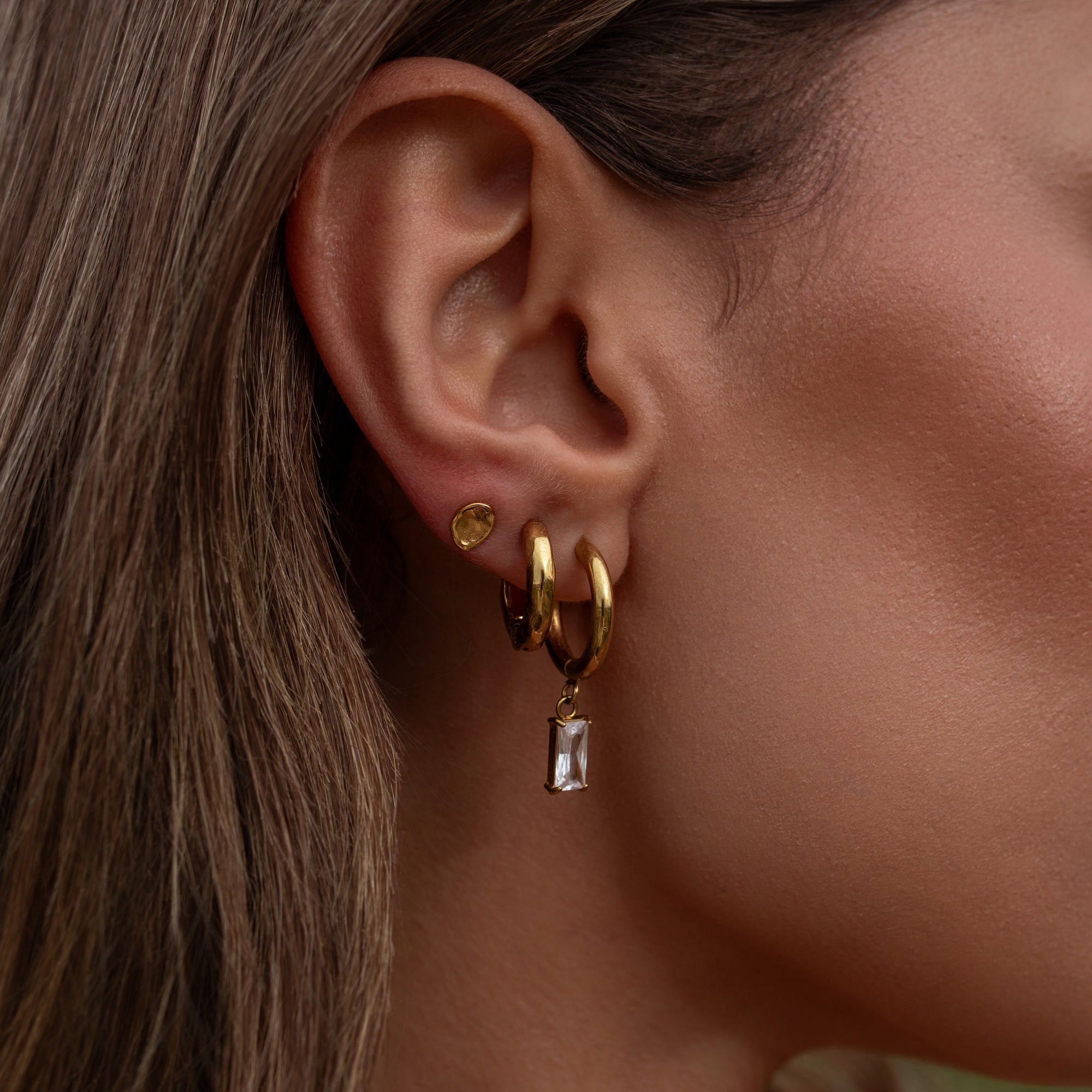COMO Sculpted Studs