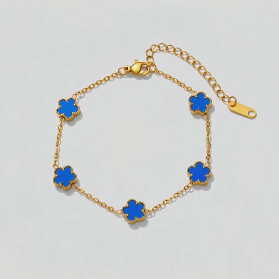 VERSAILLES Clover Bracelet — product video